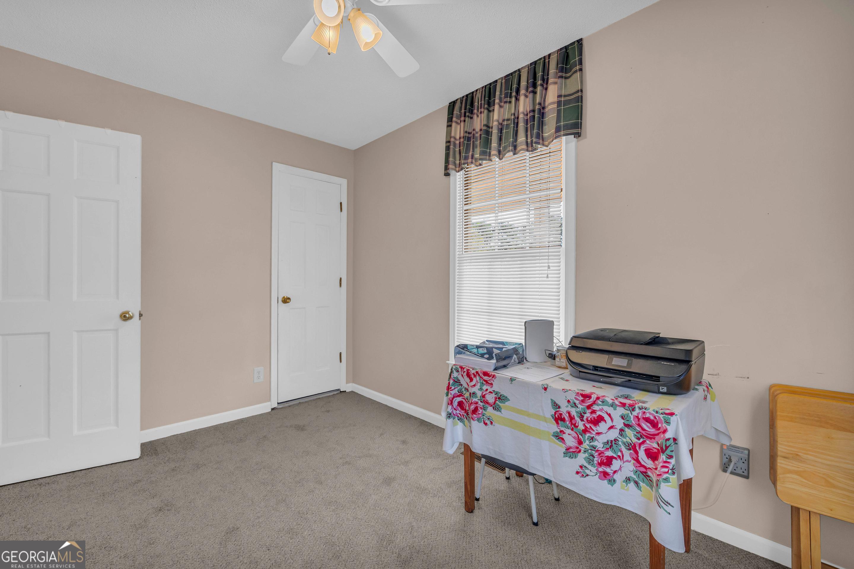 97 Estatohe Circle Toccoa, GA 30577 - Photo 35 of 54 a bedroom with a bed and a window