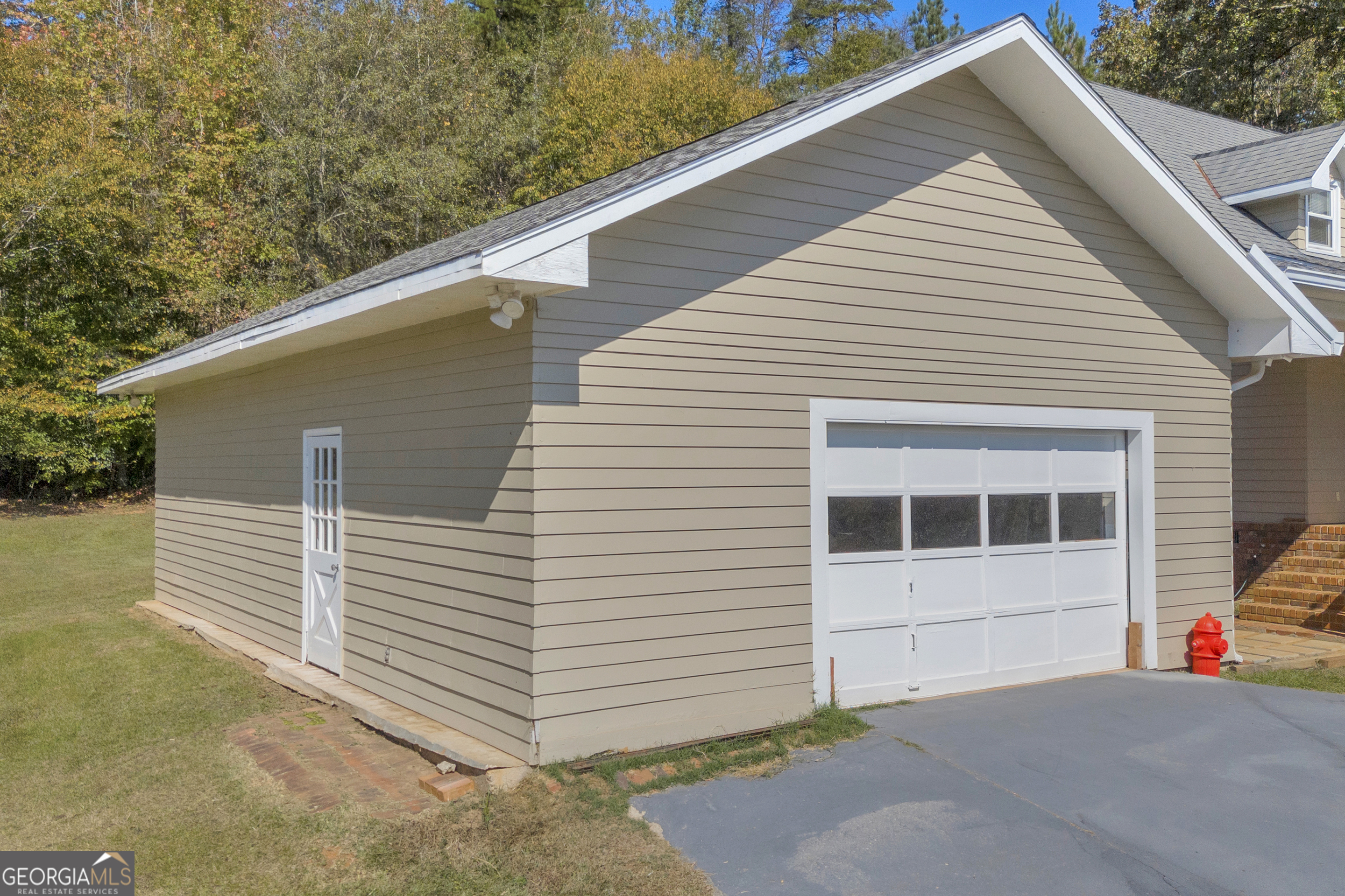 97 Estatohe Circle Toccoa, GA 30577 - Photo 7 of 54
