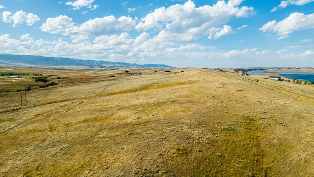 $280,800 | 71 Shoreline Drive, Buffalo, WY 82834