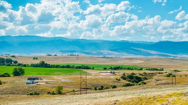 $280,800 | 71 Shoreline Drive, Buffalo, WY 82834