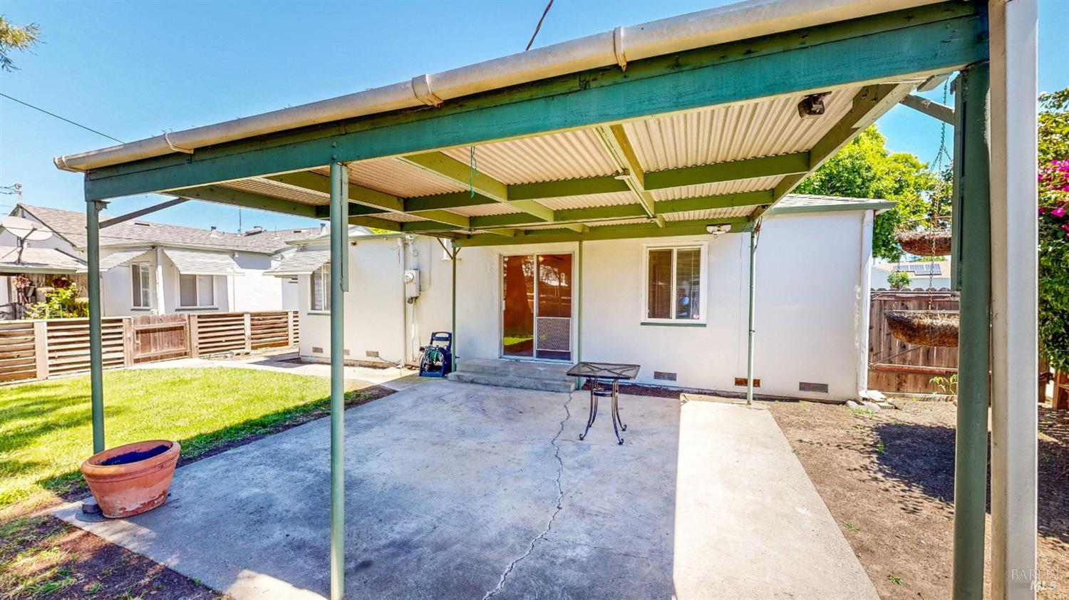 809 Maple Avenue Vallejo, CA 94591 - Photo 36 of 46 a house view with a outdoor space