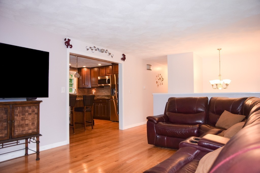 36 County Road Burlington, MA 01803 - Photo 8 of 21 Gallery Image 8