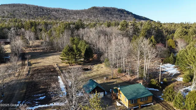 $374,900 | 211 Perry Road, Chester, NY 12853