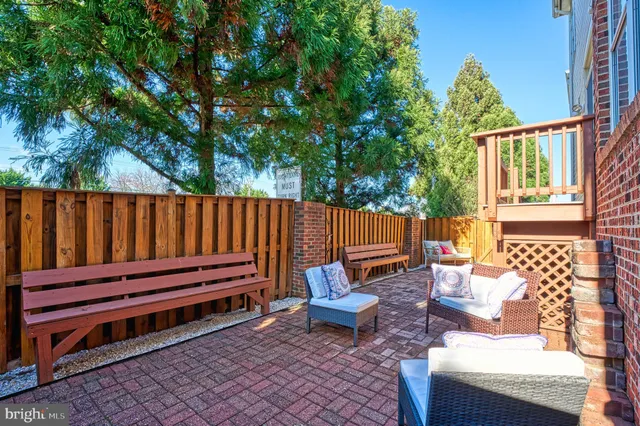 $924,900 | 7204 Lyndam Hill Circle, Lorton, VA 22079