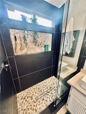 $2,995 | 1724 Pinion Mesa Court, Las Vegas, NV 89128