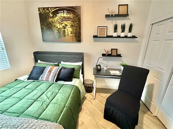 $2,995 | 1724 Pinion Mesa Court, Las Vegas, NV 89128