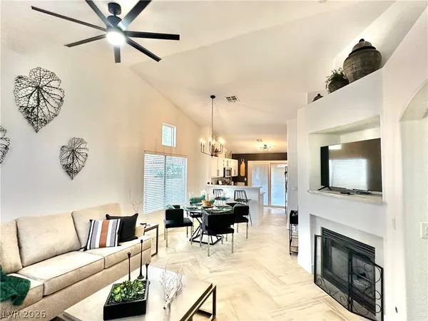 $2,995 | 1724 Pinion Mesa Court, Las Vegas, NV 89128