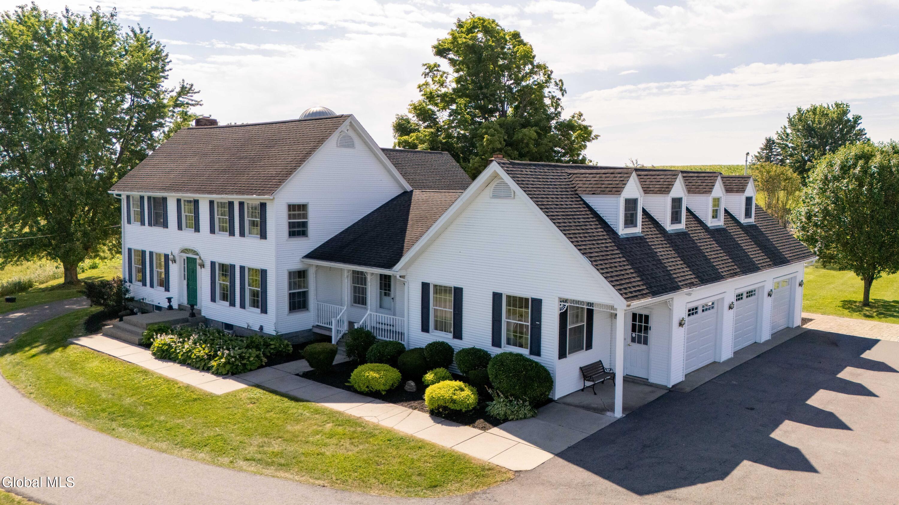 221 Denice Rd-89
