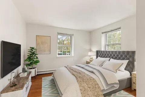 $2,200 | 4 Menotomy Road, Unit 5, Arlington, MA 02476