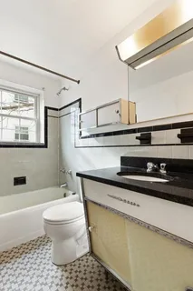 $2,200 | 4 Menotomy Road, Unit 5, Arlington, MA 02476