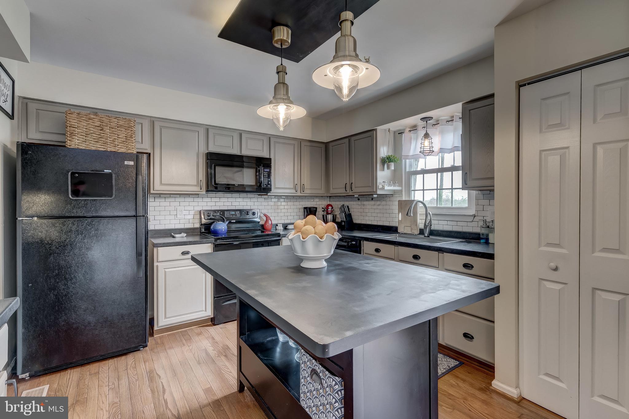 6987 Clover Hill Road Baltimore, MD 21244 - Photo 14 of 55 Gallery Image 14