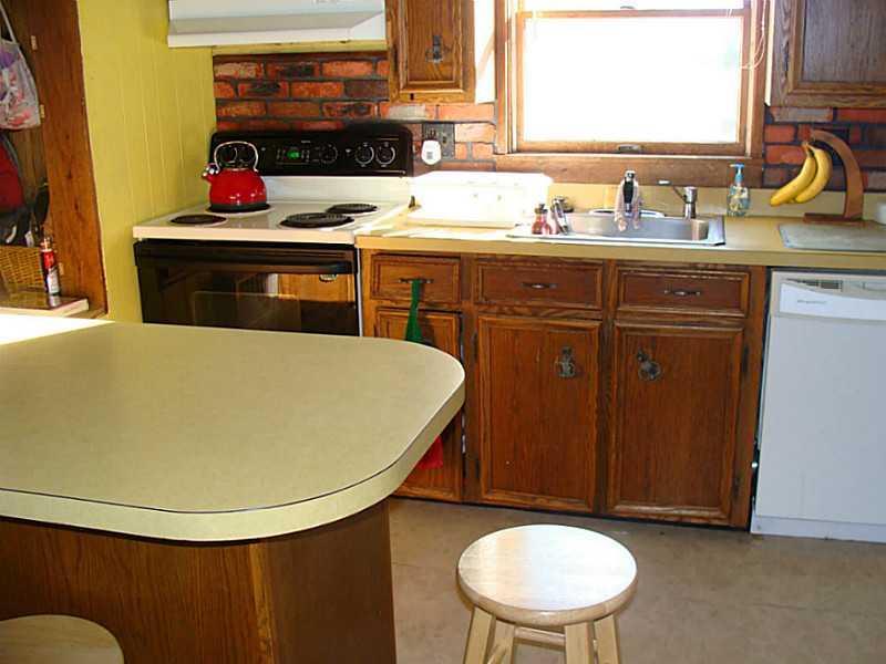 76 East Oxford Road South Paris, ME 04281 - Photo 14 of 24 Kitchen.