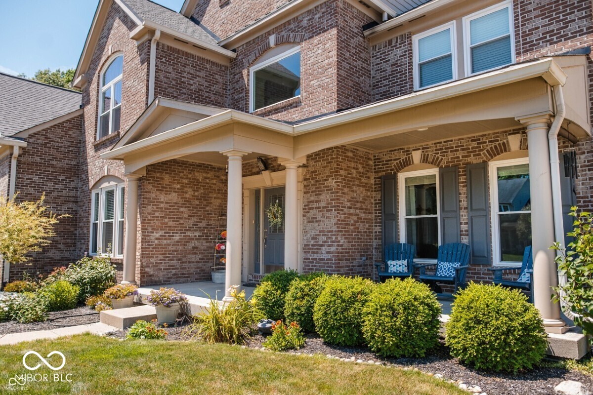 1597 Redsunset Drive Brownsburg, IN 46112 - Photo 2 of 43