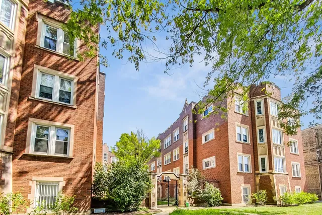 $249,000 | 4429 North Lawndale Avenue, Unit 2, Chicago, IL 60625