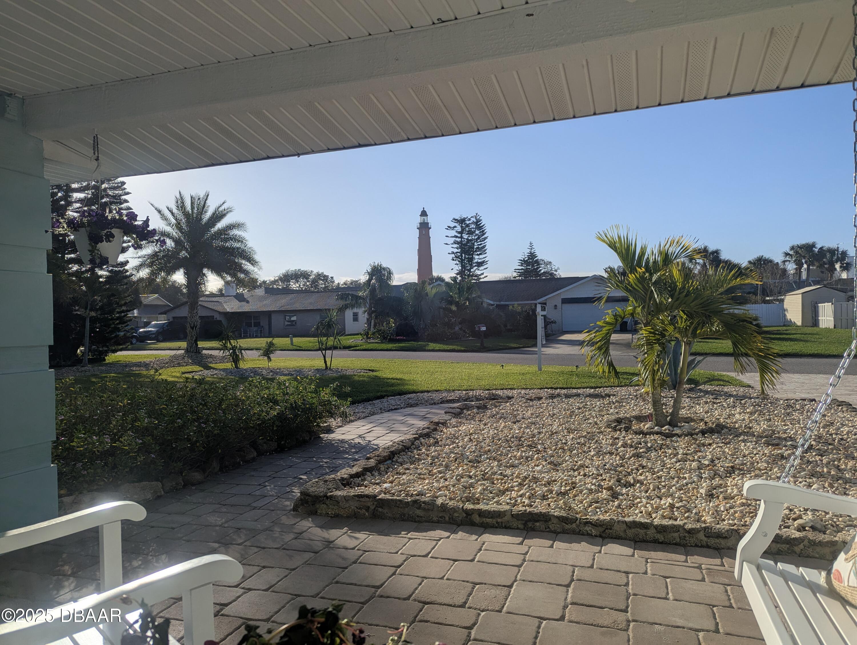 86 Rains Court Ponce Inlet, FL 32127 - Photo 6 of 71 a view of a yard