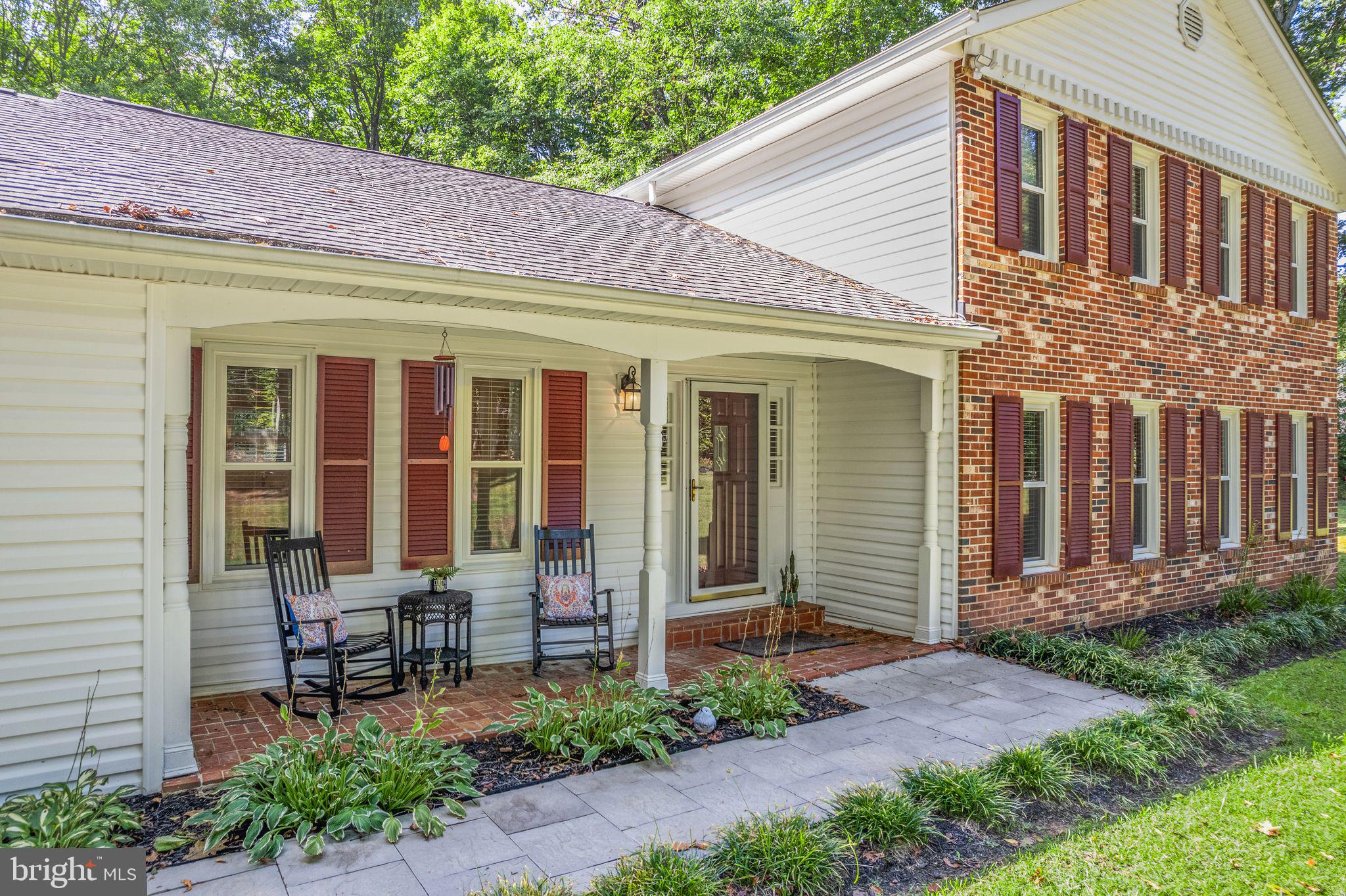 8055 Counselor Road Manassas, VA 20112 - Photo 4 of 53 Gallery Image 4