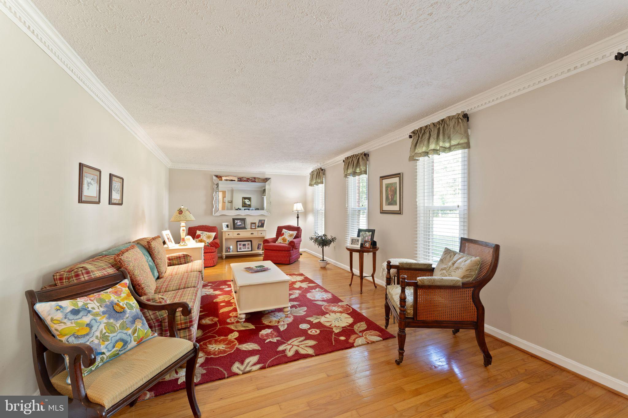 8055 Counselor Road Manassas, VA 20112 - Photo 8 of 53 Gallery Image 8