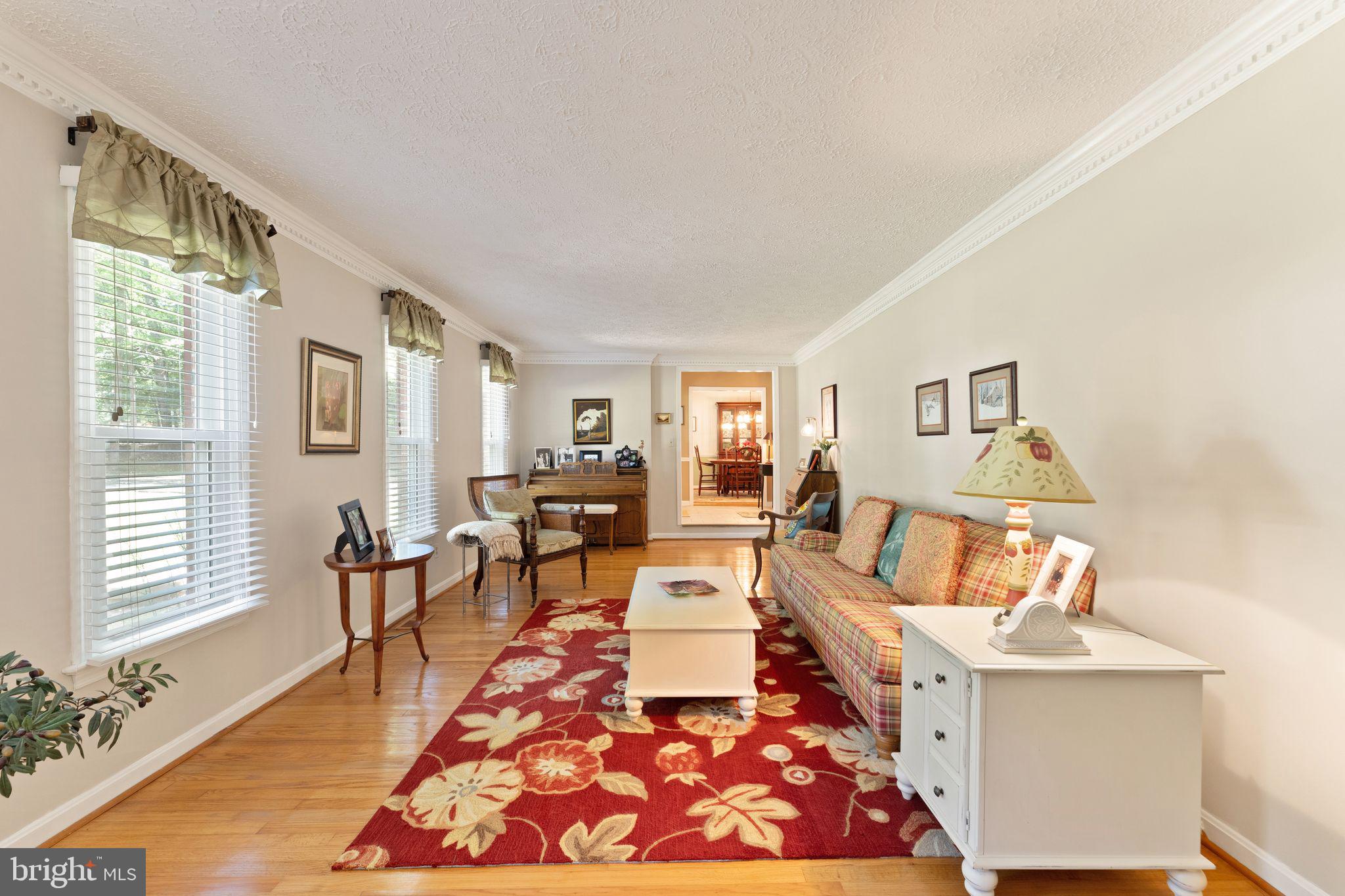 8055 Counselor Road Manassas, VA 20112 - Photo 9 of 53 Gallery Image 9