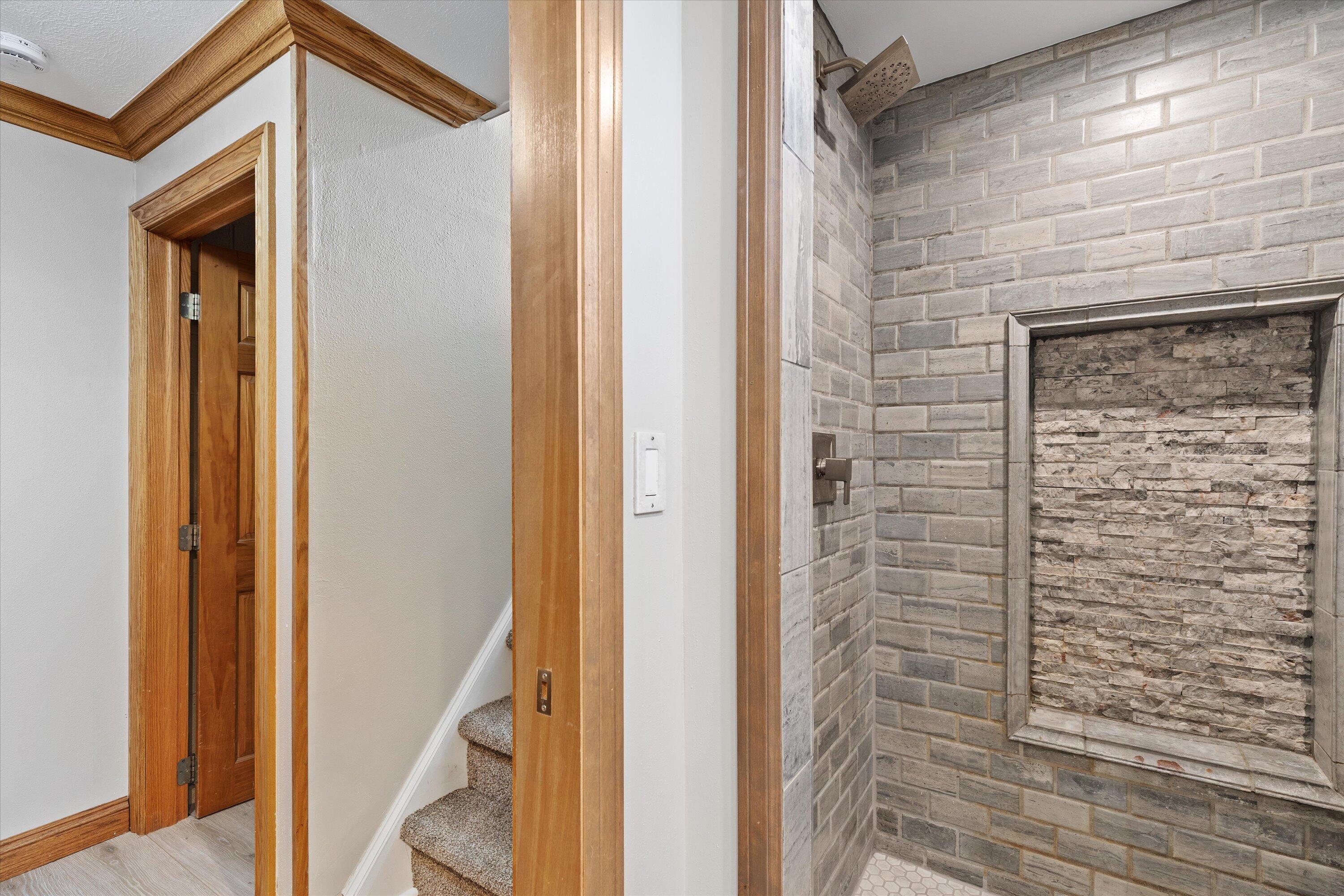 14225 Forest View Lane Brookfield, WI 53005 - Photo 30 of 45 41-0G8A9912