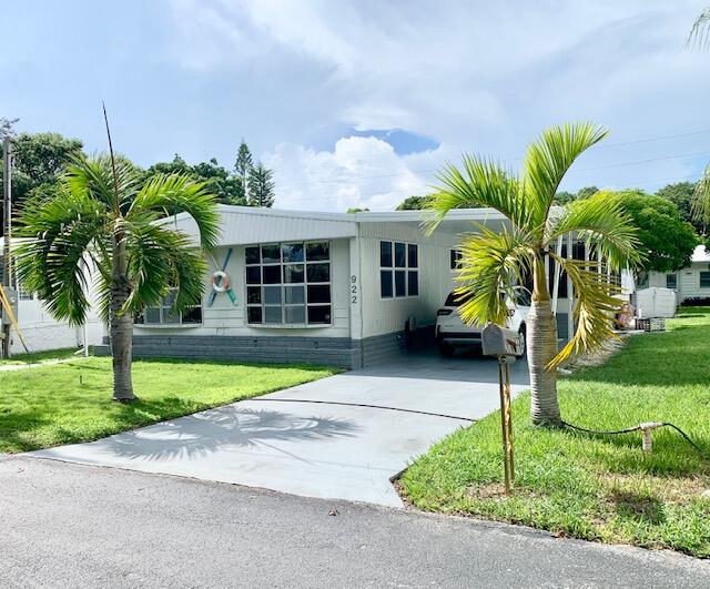 922 South Silver Circle Key Largo, FL 33037 - Photo 2 of 38 FRONT OF HOME