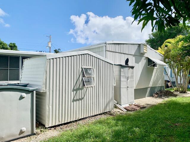 922 South Silver Circle Key Largo, FL 33037 - Photo 21 of 38 BACKYARD