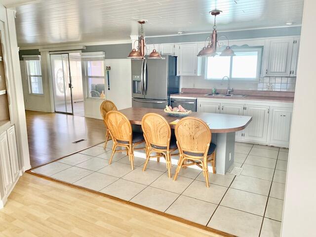 922 South Silver Circle Key Largo, FL 33037 - Photo 5 of 38 KITCHEN AREA