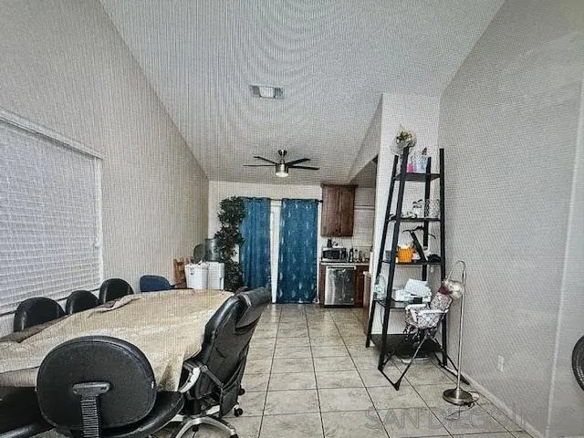 312 Chisolm Trail Imperial, CA 92251 - Photo 5 of 10 a view of a room with gym equipment