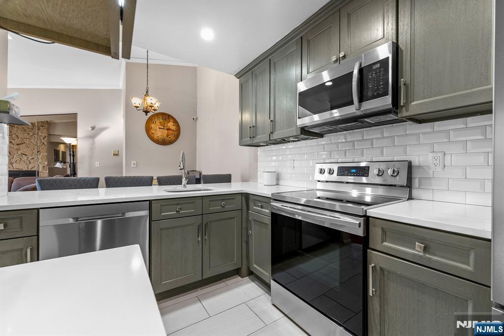 753 Summer, Unit 3D Newark, NJ 07104 - Photo 14 of 41