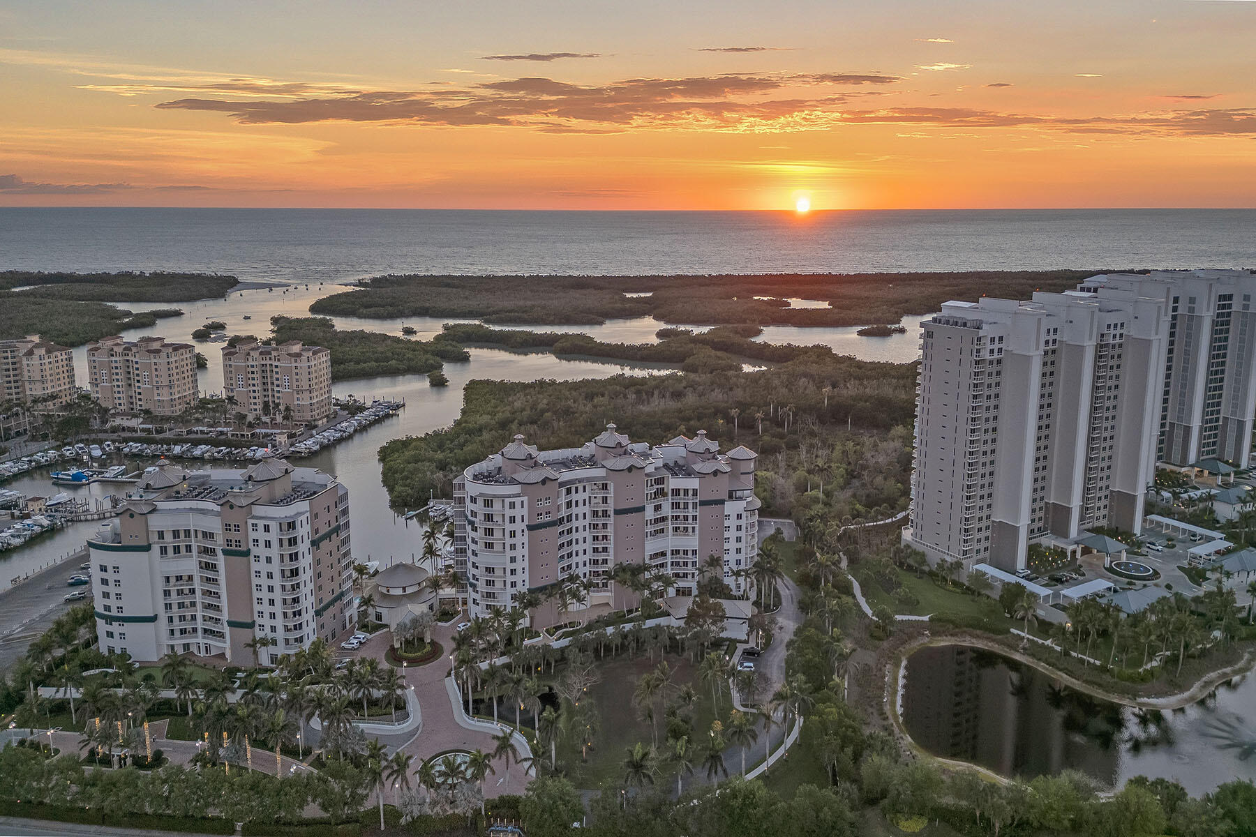 13675 Vanderbilt Drive, Unit 1107 Naples, FL 34110 - Photo 43 of 50 225030981uu