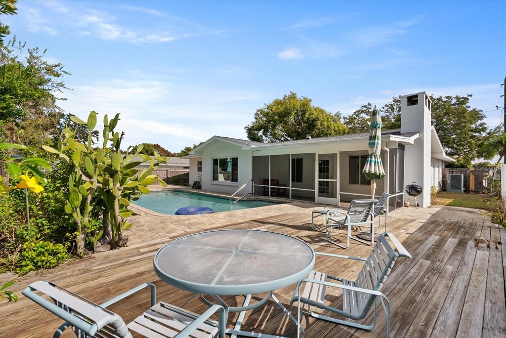 1700 Patricia Avenue Dunedin, FL 34698 - Photo 25 of 31