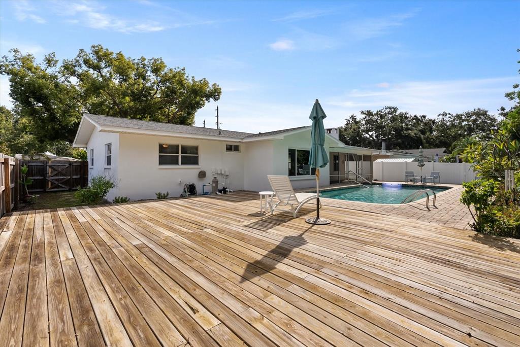 1700 Patricia Avenue Dunedin, FL 34698 - Photo 26 of 31