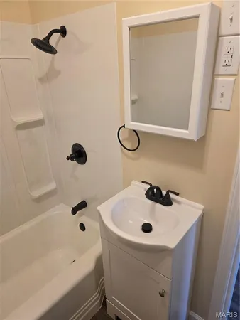 $179,850 | 715 Walnut Street, Washington, MO 63090