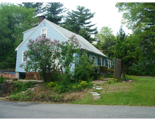 608 Springs Road Bedford, MA 01730 - Photo 4 of 12 Gallery Image 4