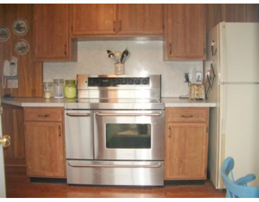 608 Springs Road Bedford, MA 01730 - Photo 6 of 12 Gallery Image 6