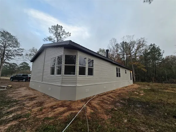 $233,900 | 210 South Southwind Trail, Cleveland, TX 77328