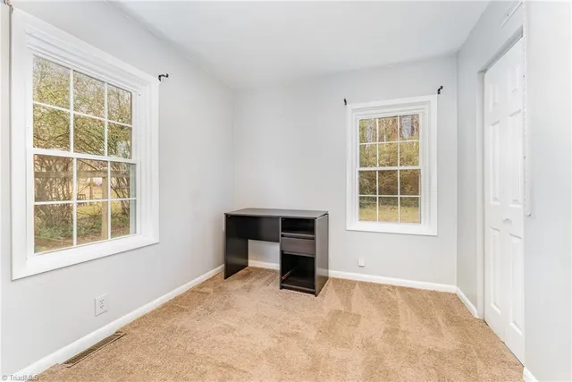 $1,200 | 7831 Summerfield Road, Summerfield, NC 27358