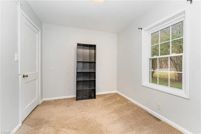 $1,200 | 7831 Summerfield Road, Summerfield, NC 27358