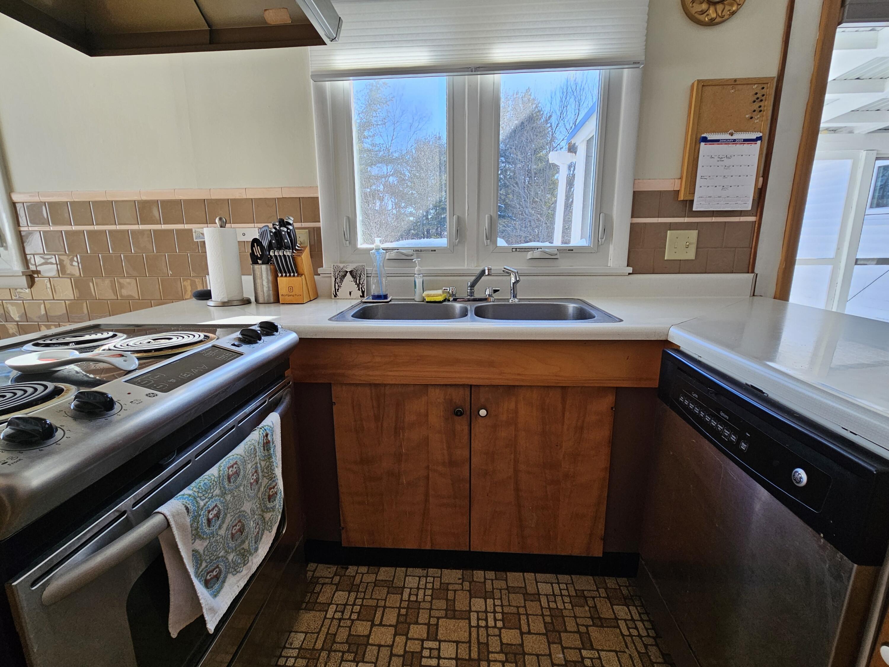 1355 State Street Bangor, ME 04401 - Photo 14 of 42 r14
