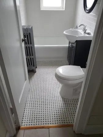 $1,900 | 802 Elmwood Avenue, Unit 3E, Evanston, IL 60202