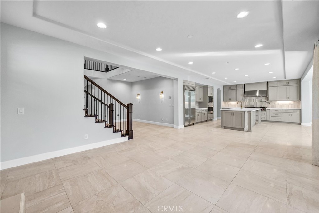 65 Mapleton Irvine, CA 92620 - Photo 7 of 29 Gallery Image 7