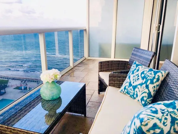 $4,500 | 1830 South Ocean Drive, Unit 1709, Hallandale Beach, FL 33009