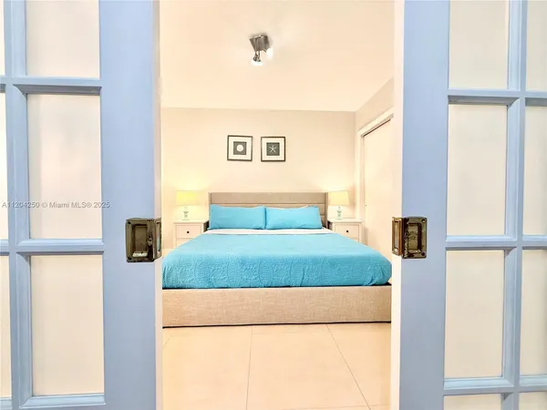 $4,500 | 1830 South Ocean Drive, Unit 1709, Hallandale Beach, FL 33009