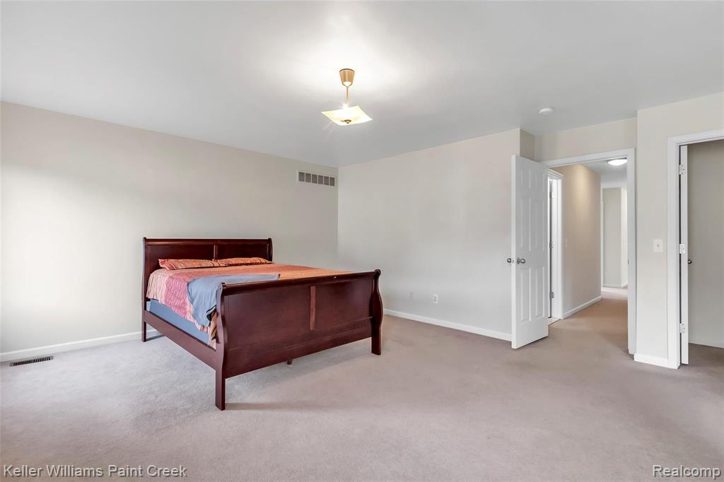 2040 Somerville Road Rochester Hills, MI 48307 - Photo 37 of 63