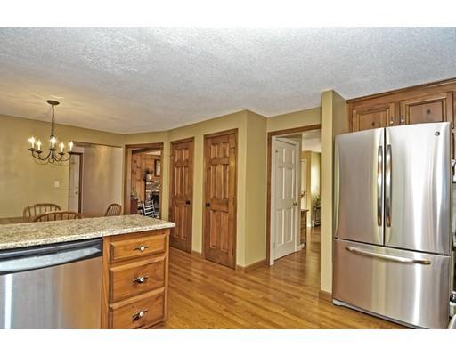 15 Worcester Road Norfolk, MA 02056 - Photo 7 of 21 Gallery Image 7