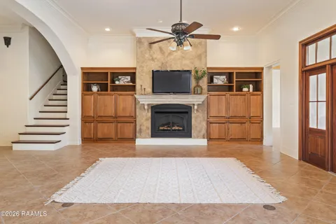 $699,900 | 216 Edgewood Avenue, Rayne, LA 70578
