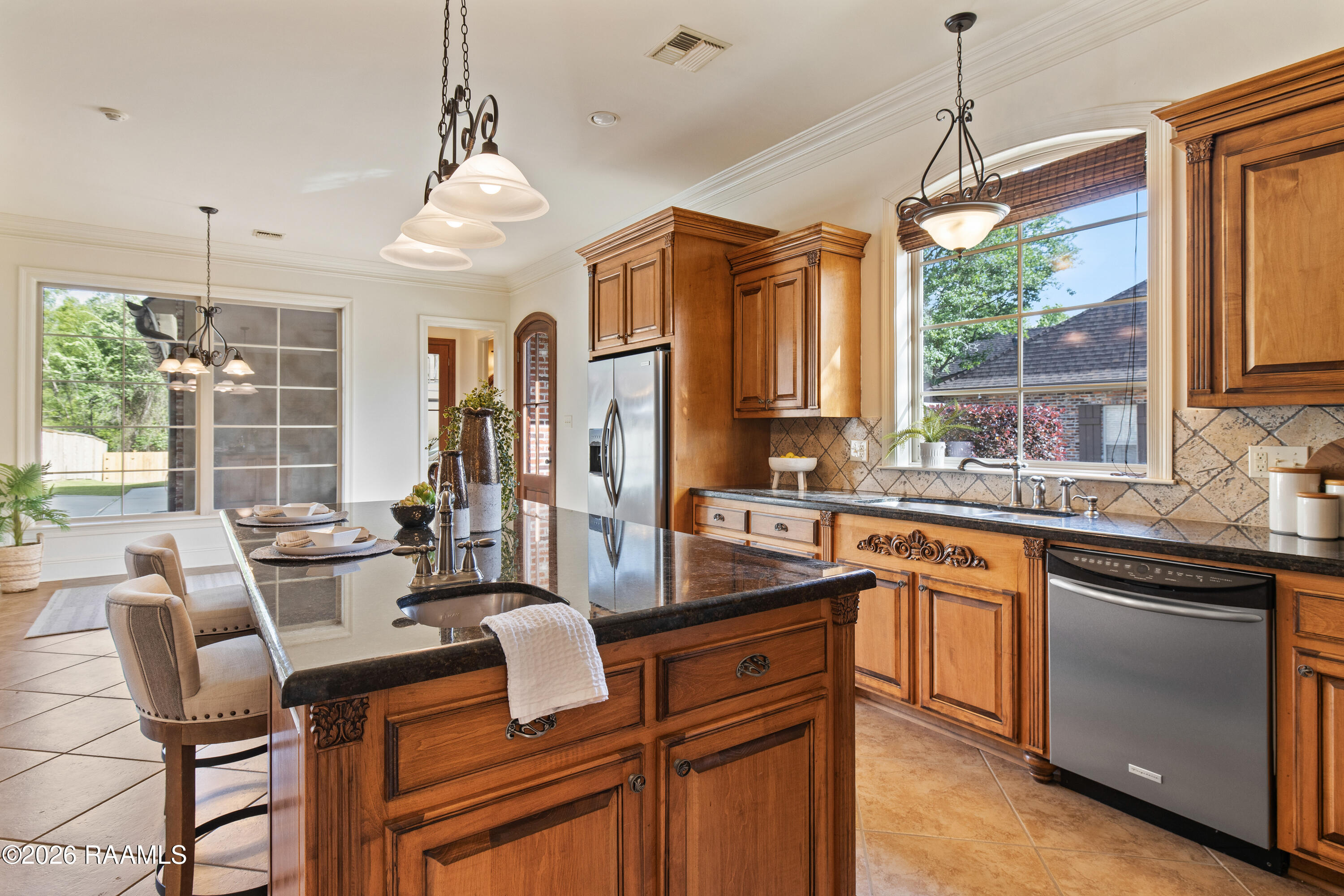 216 Edgewood Avenue Rayne, LA 70578 - Photo 16 of 55 216 Edgewood Rayne-7