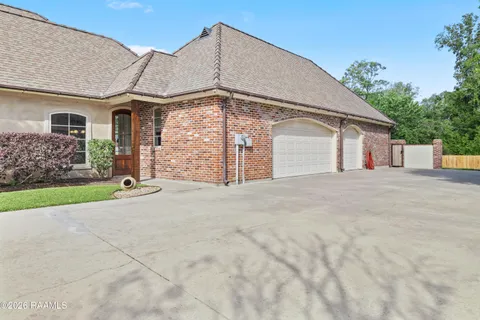 $699,900 | 216 Edgewood Avenue, Rayne, LA 70578