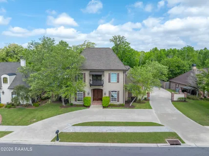 $699,900 | 216 Edgewood Avenue, Rayne, LA 70578
