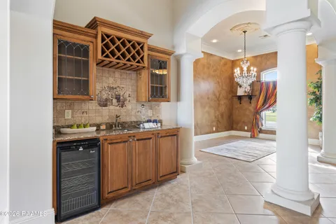 $699,900 | 216 Edgewood Avenue, Rayne, LA 70578