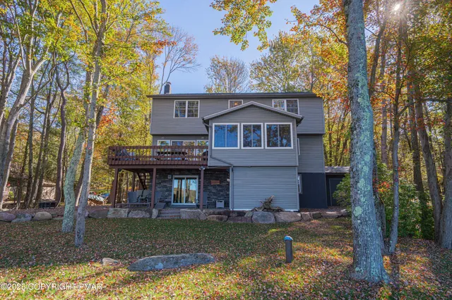 $1,100,000 | 17 Lake Drive, Gouldsboro, PA 18424